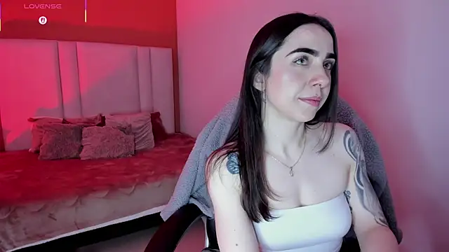 Luna tagliaferri online show from 04-08-26, 04:51