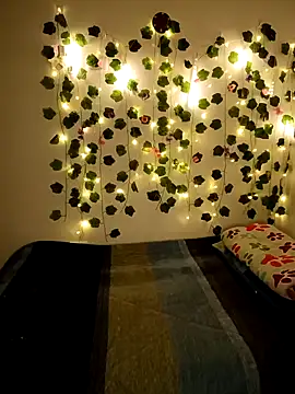 Snapshot of melly_whatson chatting on 02-21-26, 10:05 melly whatson online show from 02-21-26, 10:05