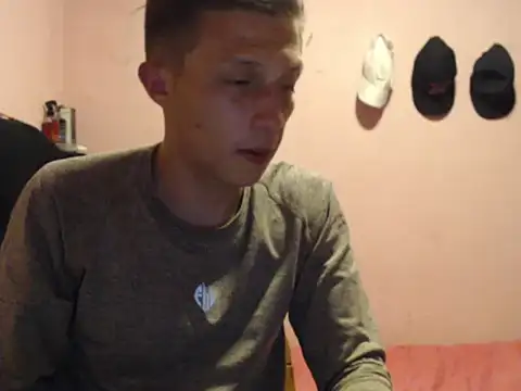 Snapshot of Cronos_Hot_8 chatting on 02-13-26, 12:39 Cronos Hot 8 online show from 02-13-26, 12:39