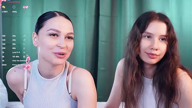 Snapshot of ZofiaSoshnik chatting on 02-09-26, 07:23 ZofiaSoshnik online show from 02-09-26, 07:23