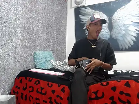 Snapshot of timmy_turner_x18 chatting on 02-27-26, 02:00 timmy turner x18 online show from 02-27-26, 02:00