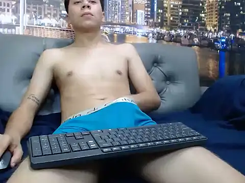 Snapshot of santiago_xxxcol chatting on 02-10-26, 12:48 santiago xxxcol online show from 02-10-26, 12:48