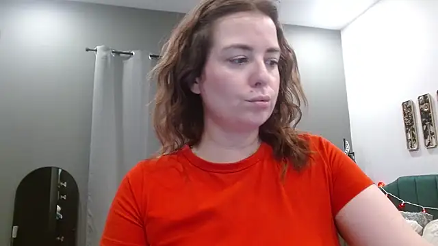 Snapshot of HazelSkyesChat chatting on 02-09-26, 11:31 HazelSkyesChat online show from 02-09-26, 11:31