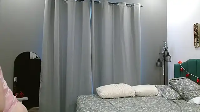 Snapshot of HazelSkyesChat chatting on 02-13-26, 08:27 HazelSkyesChat online show from 02-13-26, 08:27