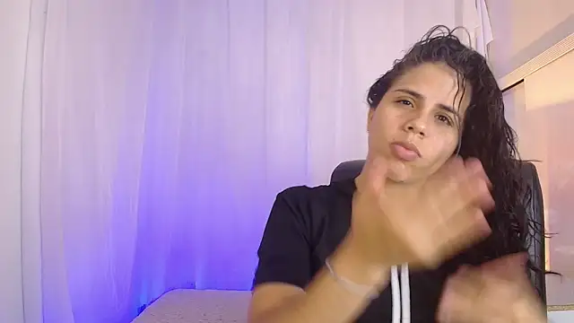 pamela smith33 online show from 02-11-26, 04:34