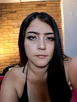 Snapshot of the_lagoon_girl chatting on 02-02-26, 08:29 the lagoon girl online show from 02-02-26, 08:29