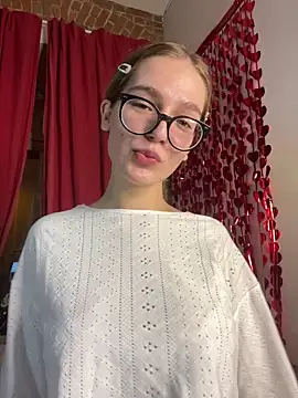 Snapshot of MyKittySayMeow chatting on 02-14-26, 08:27 MyKittySayMeow online show from 02-14-26, 08:27