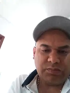 wessAndSandri online show from 02-13-26, 07:54