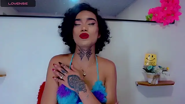 Snapshot of Darianna_Atehortua chatting on 02-27-26, 02:55 Darianna Atehortua online show from 02-27-26, 02:55