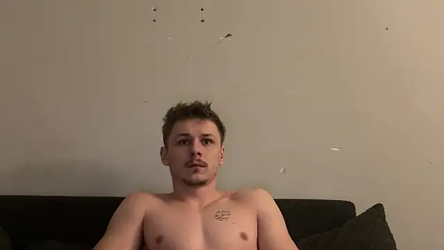 Snapshot of Lucas328706 chatting on 02-18-26, 01:18 Lucas328706 online show from 02-18-26, 01:18