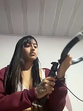 Snapshot of kuromi_x chatting on 02-22-26, 07:51 kuromi x online show from 02-22-26, 07:51