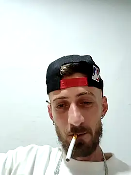 Snapshot of GettingLiepaja chatting on 04-05-26, 01:58 GettingLiepaja online show from 04-05-26, 01:58