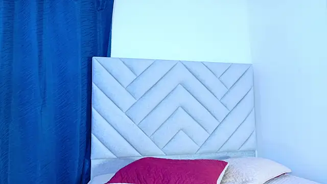 Snapshot of AnaisDream_ chatting on 02-05-26, 10:53 AnaisDream online show from 02-05-26, 10:53