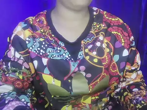 Snapshot of Bold_Beauty_07 chatting on 02-15-26, 05:31 Bold Beauty 07 online show from 02-15-26, 05:31