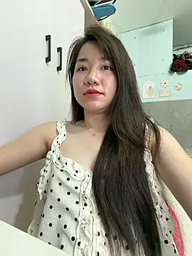 Amy8386 online show from 07-04-26, 07:36