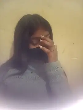 Snapshot of queen_gairl chatting on 02-12-26, 05:57 queen gairl online show from 02-12-26, 05:57