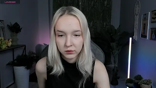 MaoqiBeverly online show from 03-15-26, 05:24