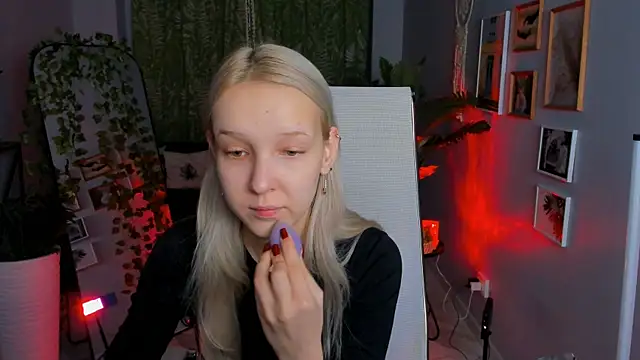 MaoqiBeverly online show from 03-29-26, 05:18