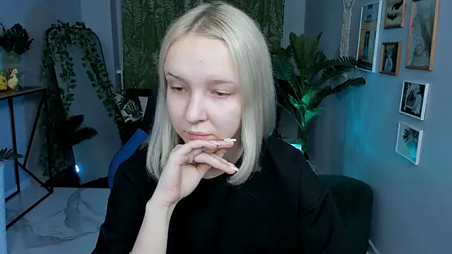 MaoqiBeverly online show from 04-14-26, 05:02