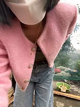 Snapshot of susin-beo chatting on 02-03-26, 03:26 susin-beo online show from 02-03-26, 03:26