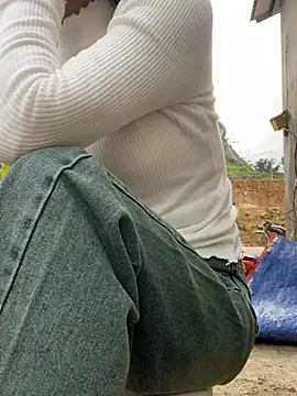 Snapshot of susin-beo chatting on 02-09-26, 09:57 susin-beo online show from 02-09-26, 09:57