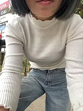 Snapshot of susin-beo chatting on 02-11-26, 03:33 susin-beo online show from 02-11-26, 03:33