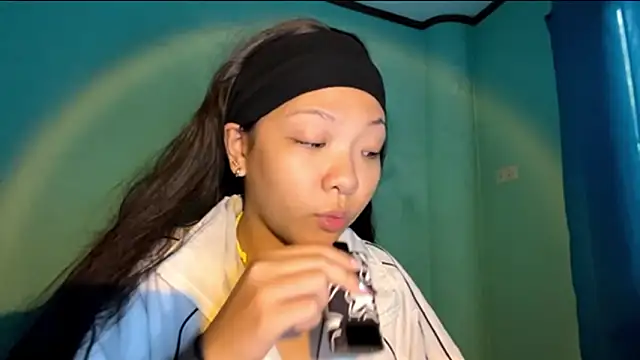 Snapshot of TerisaYellow chatting on 02-18-26, 05:47 TerisaYellow online show from 02-18-26, 05:47