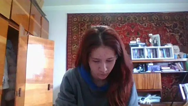 NickiKisinger online show from 04-10-26, 08:41