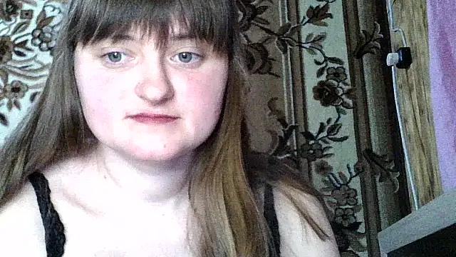 Snapshot of LuckyLust15 chatting on 02-20-26, 04:29 LuckyLust15 online show from 02-20-26, 04:29