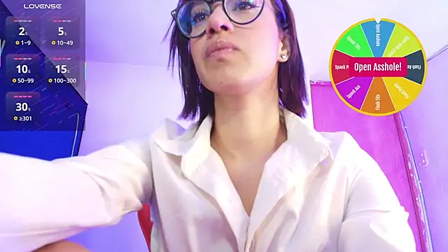 Zoe-Walzer online show from 04-21-26, 03:39