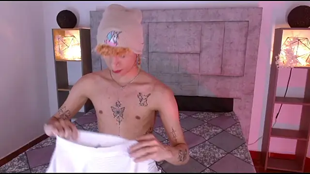 Snapshot of lucke_collins22 chatting on 02-03-26, 06:40 lucke collins22 online show from 02-03-26, 06:40