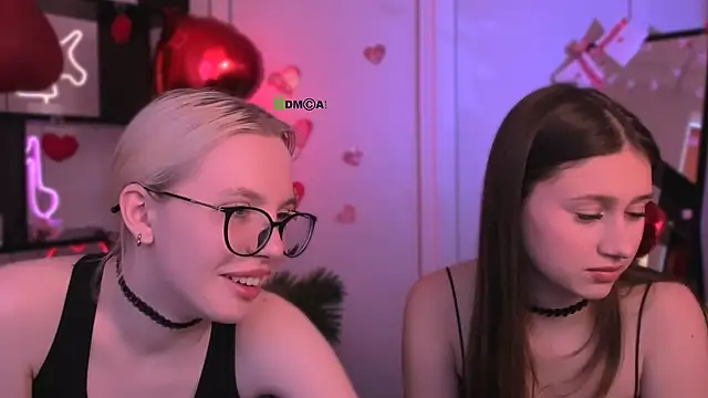 Snapshot of arianaa_cat chatting on 02-21-26, 12:06 arianaa cat online show from 02-21-26, 12:06