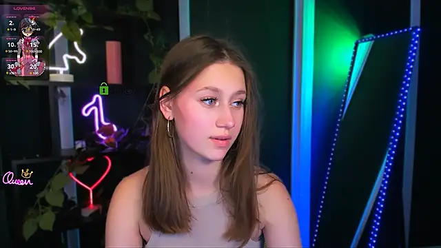 arianaa cat online show from 05-07-26, 07:08