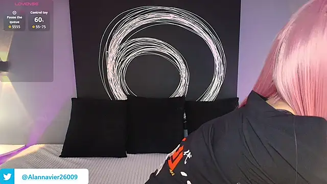 Snapshot of AlannaViera chatting on 02-21-26, 11:44 AlannaViera online show from 02-21-26, 11:44