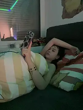 Snapshot of Just-Lilly chatting on 04-08-26, 01:16 Just-Lilly online show from 04-08-26, 01:16