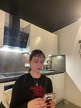 Snapshot of Just-Lilly chatting on 04-11-26, 07:45 Just-Lilly online show from 04-11-26, 07:45