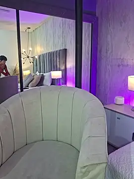 Eva Monroes online show from 04-01-26, 05:19