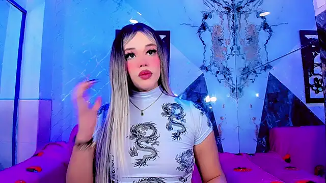 Snapshot of Cute_roxxxy chatting on 02-20-26, 12:05 Cute roxxxy online show from 02-20-26, 12:05