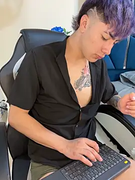 AlexanderCollman2 online show from 02-04-26, 08:25