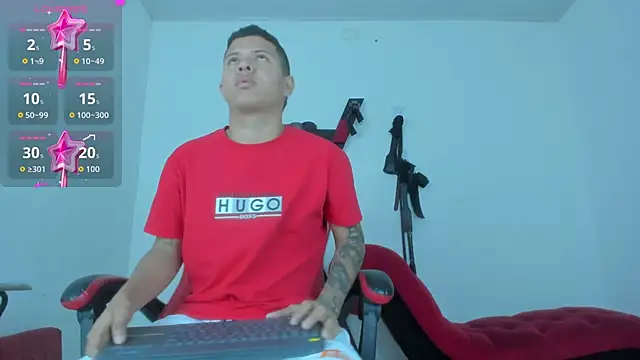 Snapshot of Steven_and_Camilo18 chatting on 03-03-26, 11:27 Steven and Camilo18 online show from 03-03-26, 11:27