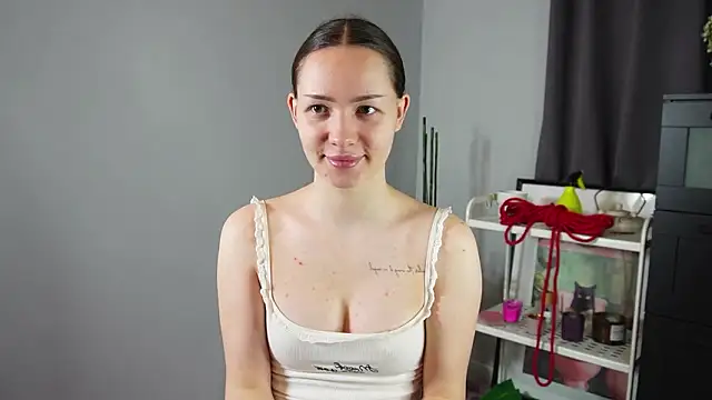 Snapshot of Murmella chatting on 02-28-26, 04:13 Murmella online show from 02-28-26, 04:13