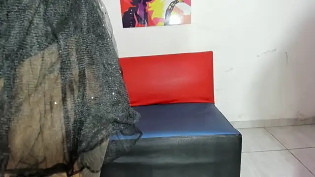 Snapshot of Hityour_bitchhard chatting on 02-14-26, 04:20 Hityour bitchhard online show from 02-14-26, 04:20