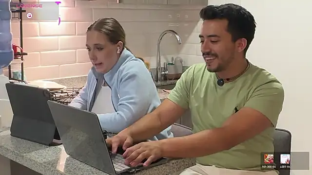 Snapshot of Sofii_n_Diego chatting on 02-23-26, 11:46 Sofii n Diego online show from 02-23-26, 11:46