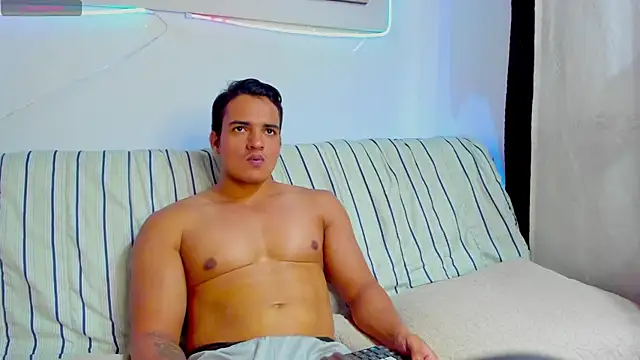 Snapshot of jhon_nicolas chatting on 02-25-26, 08:07 jhon nicolas online show from 02-25-26, 08:07