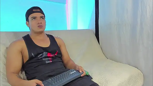 jhon nicolas online show from 04-06-26, 08:32