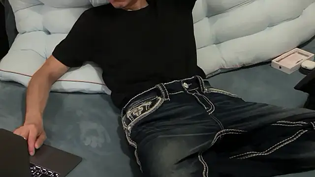 Mardelrey online show from 03-06-26, 03:41