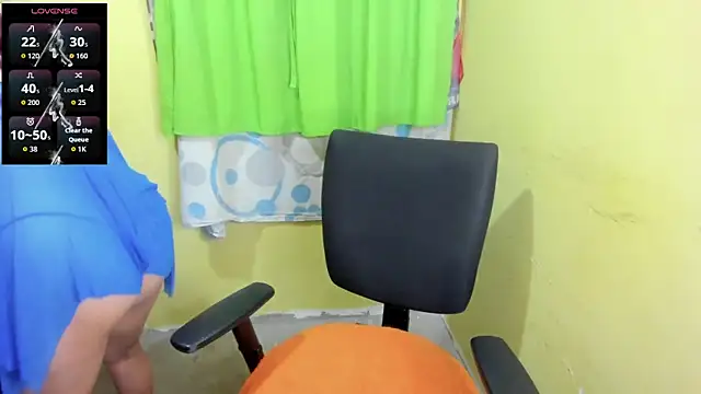 Snapshot of LuciaMiilf chatting on 02-14-26, 08:38 LuciaMiilf online show from 02-14-26, 08:38