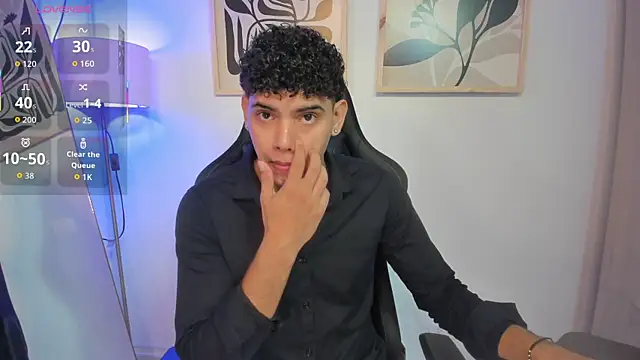 Snapshot of justin_payn14 chatting on 06-04-26, 12:44 justin payn14 online show from 06-04-26, 12:44