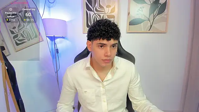 Snapshot of justin_payn14 chatting on 06-05-26, 12:22 justin payn14 online show from 06-05-26, 12:22