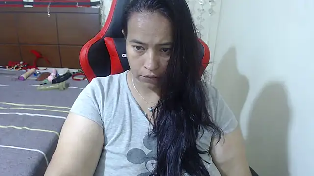 Snapshot of BustySexy_Nataly chatting on 05-23-26, 02:32 BustySexy Nataly online show from 05-23-26, 02:32